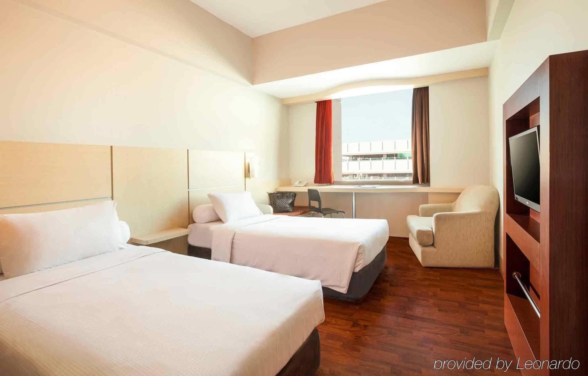 Ibis Mangga Dua Hotel Jakarta Kültér fotó